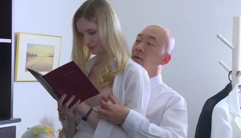 Người vợ chấp nhận làm bạn gái cho đối tác của gã chồng để trả nợ