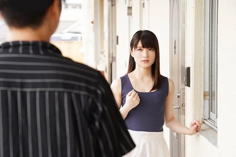 Cãi nhau với chồng, người vợ ăn nằm với cậu thanh niên hàng xóm